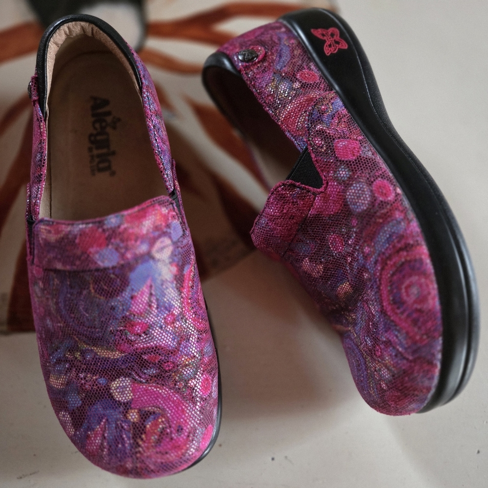 Alegria Keli Professional Leather Clog In Wowie Zowie Bright Pink